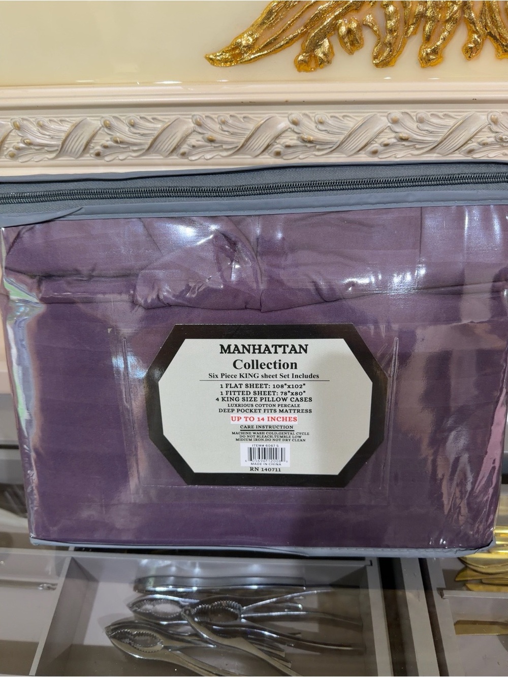 1800 King Sheet Set in Purple - Picture 2 of 4